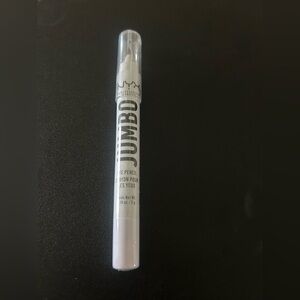 3/25 $ NYX Jumbo Eye Pencil in COTTAGE CHEESE